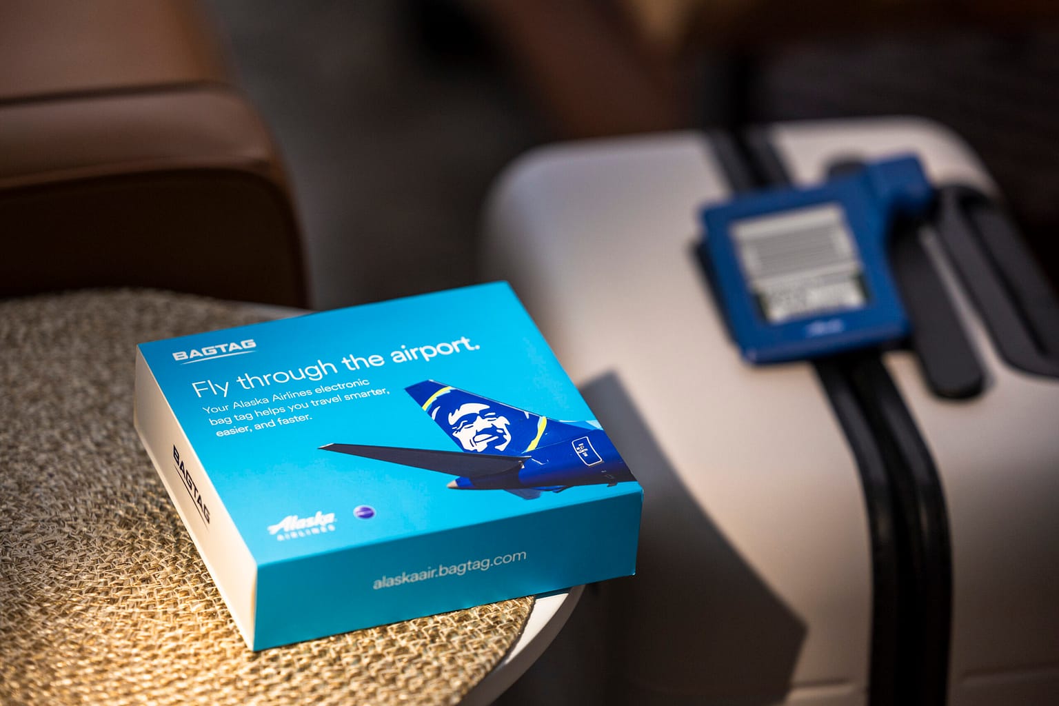 Alaska Airlines electronic bag tag